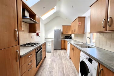 6 bed house, Hazelwood Avenue, Jesmond, Newcastle, NE23HX - Image 1